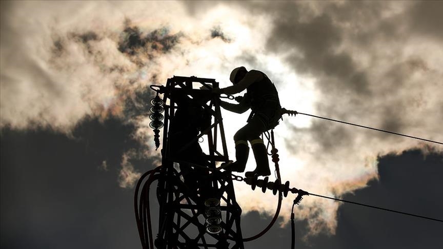 Sudan鈥檚 capital suffers blackout from RSF drone attack