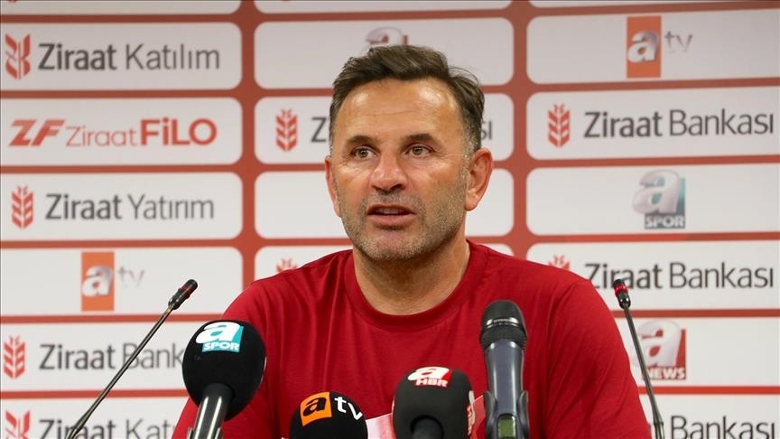 Ji Rahênerê Teknîkê yê Galatasarayê Okan Buruk daxuyaniya şampiyonuyê