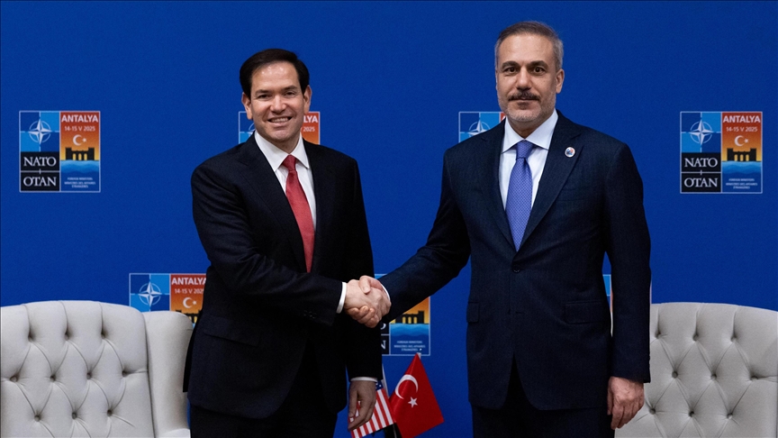 Turkish foreign minister meets US secretary of state on sidelines of NATO meeting in Antalya