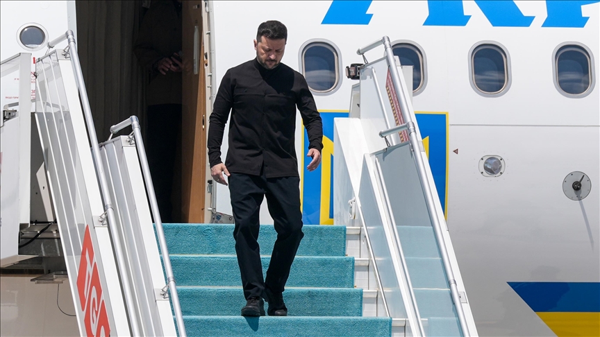 Zelenskyy mbërrin në Turqi para bisedimeve Rusi-Ukrainë