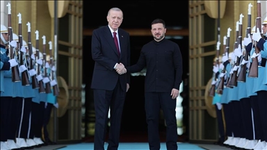 أردوغان: سنكون سعداء باستضافة زعيمي روسيا وأوكرانيا 