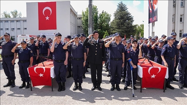 Ankara'da engelli gençler bir günlüğüne asker oldu