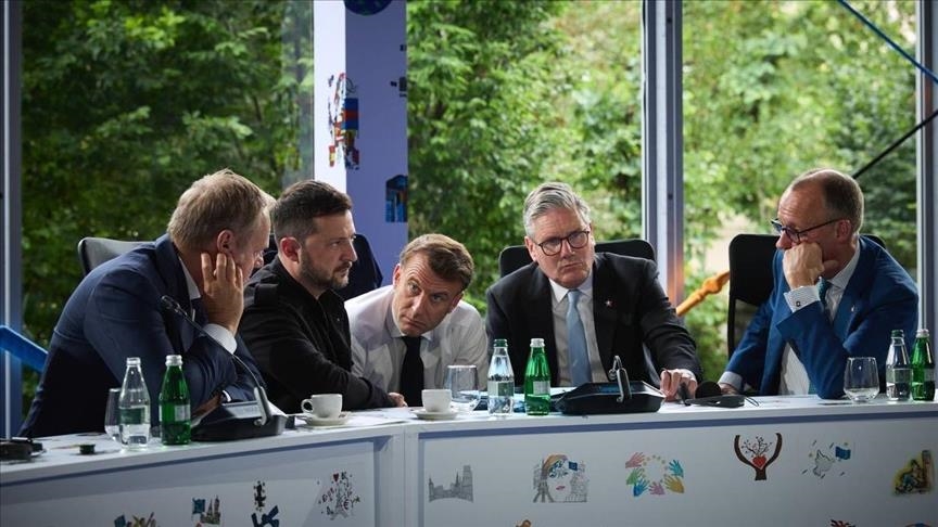 Zelensky discute avec les leaders européens sur les pourparlers de paix à Istanbul