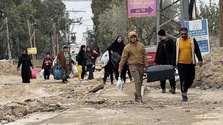 حركة نزوح واسعة للفلسطينيين من شمال غزة بعد مجازر إسرائيلية "مروعة"