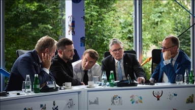 Zelensky discute avec les leaders européens sur les pourparlers de paix à Istanbul 