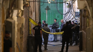 إصابة شرطي إسرائيلي في عملية طعن بالقدس وتحييد المنفذ 