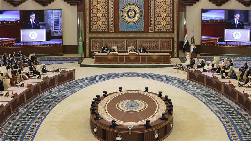 قمة بغداد تدعو لحوار بسوريا وتدعم وحدتها وتدين اعتداءات إسرائيل عليها
