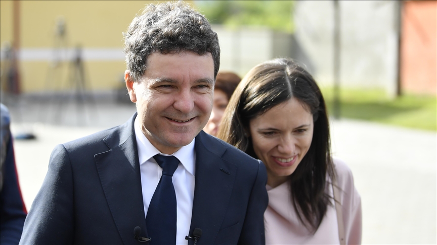Prozapadni kandidat Nicusor Dan vodi u drugom krugu predsjedničkih izbora u Rumuniji