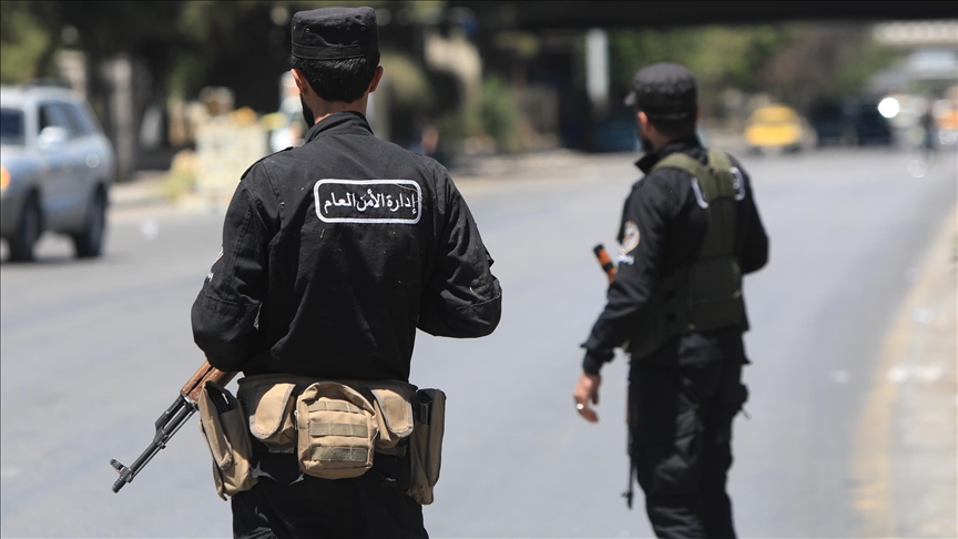 سوريا.. 3 قتلى من قوى الأمن في انفجار استهدف مركز شرطة بدير الزور