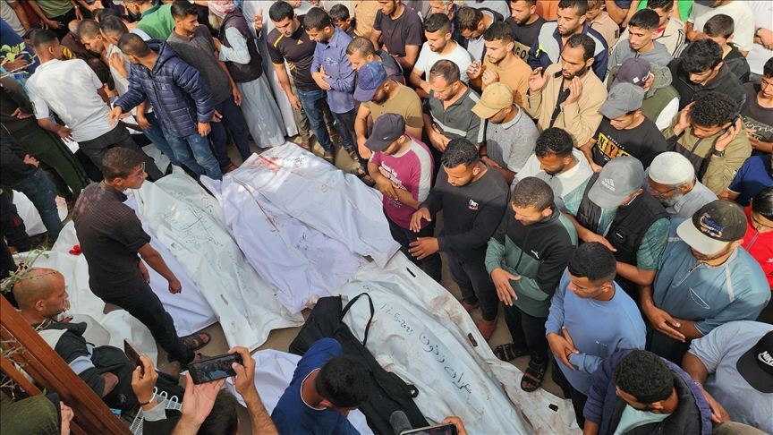 غزة تباد.. مقتل 5 فلسطينيين بالقطاع يرفع الحصيلة الأحد إلى 145 قتيلا