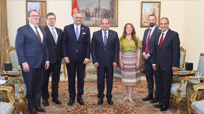 السيسي يؤكد لمستشار ترامب ضرورة الوقف الفوري لإطلاق النار بغزة