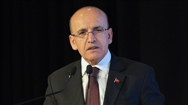 Hazine ve Maliye Bakanı Şimşek, bir gazetede yer alan hakkındaki iddialara yanıt verdi