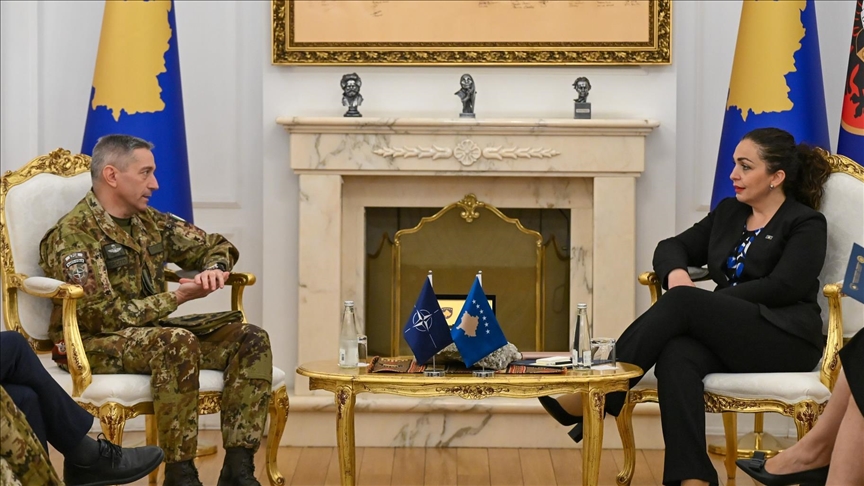 Presidentja Osmani diskutoi sigurinë kufitare me Komandantin e KFOR-it