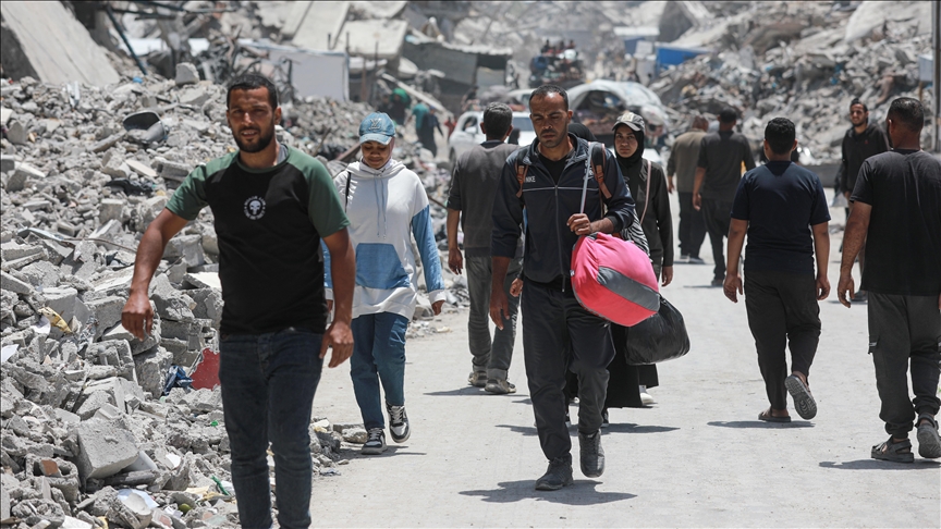 Palestinezët largohen pas kërcënimit të Izraelit për sulm ndaj një zone në Khan Younis