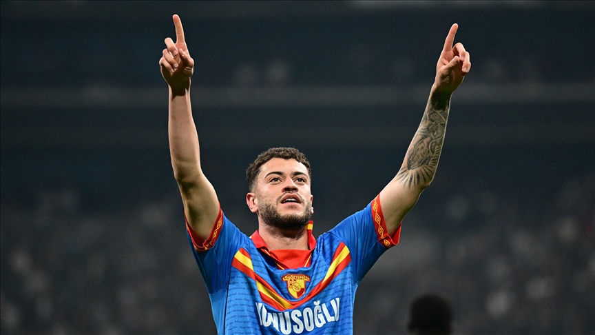 Romulo, Göztepe'de rekor peşinde