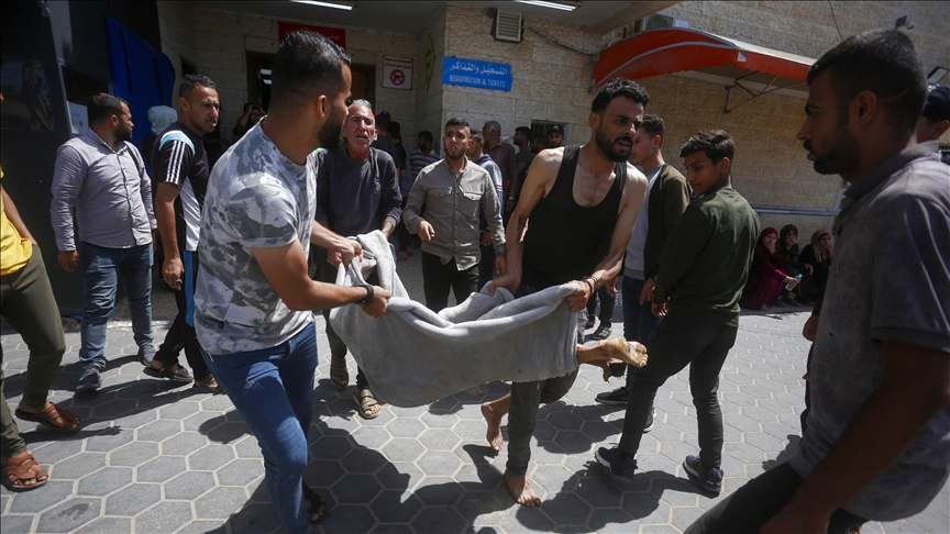 Više od 60 Palestinaca ubijeno u izraelskim kontinuiranim napadima širom Gaze