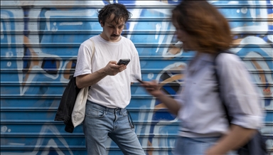 Kolaps mobilne mreže u Španiji, milioni ljudi ostali bez telefona i interneta