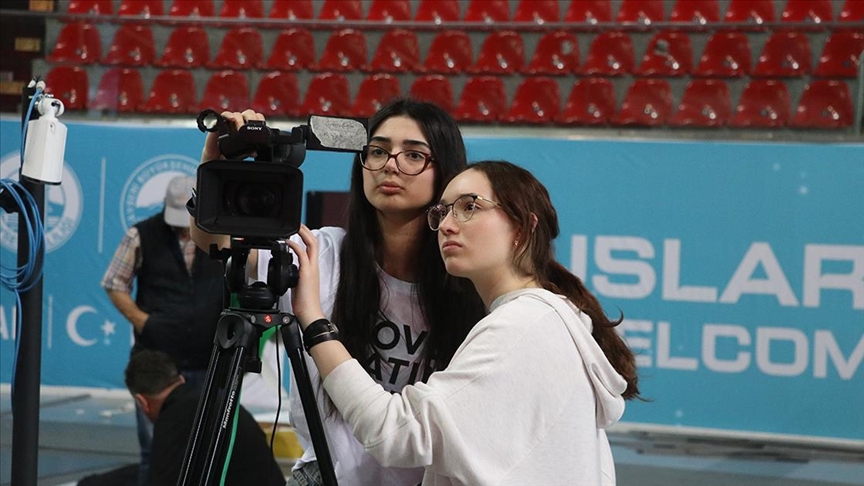"Uluslararası MEB Robot Yarışması" için sahayı öğrenciler hazırladı