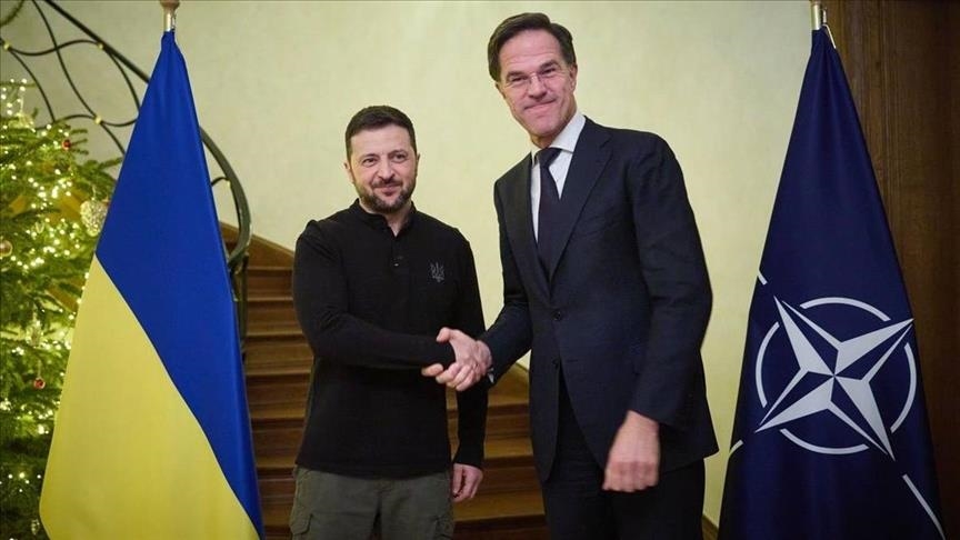 Президент Украины обсудил с генсеком НАТО планы по прекращению огня