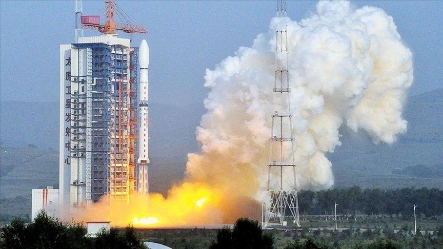 China's commercial rocket sends 6 satellites into space