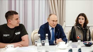 Путин: украинские войска пытаются двигаться в сторону границы РФ 