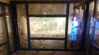 Perre Antik Kenti'ndeki yaşam yapay zeka destekli hologramla canlandırılıyor