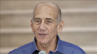 Eski İsrail Başbakanı Olmert, Gazze'de yaptıklarının "savaş suçuna çok yakın olduğunu" söyledi