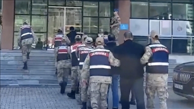 Terör örgütü DEAŞ'a yönelik operasyonlarda  298 şüpheli yakalandı