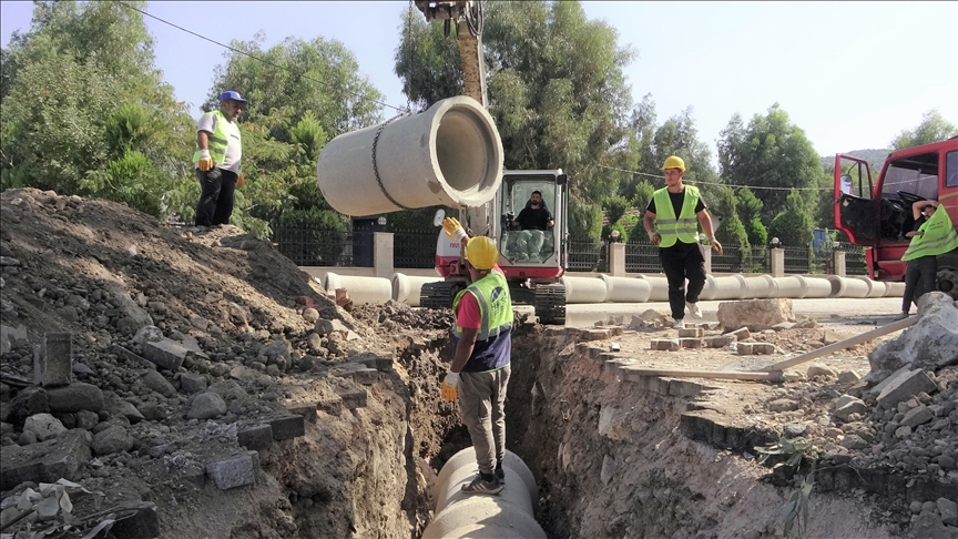 Hatay'ın depremde tahrip olan su altyapısı hummalı çalışmalarla yenileniyor