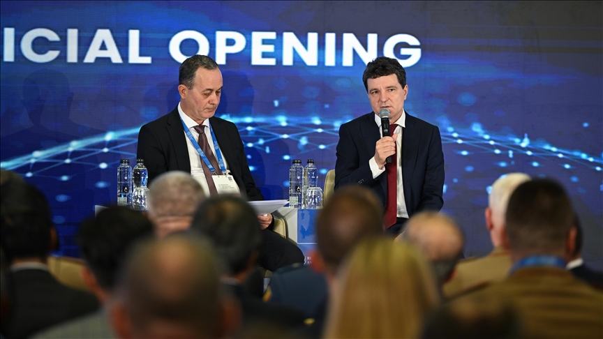 Romanya ܳܰş첹ı Dan, Ukrayna'ya desteklerini sürdüreceklerini söyledi
