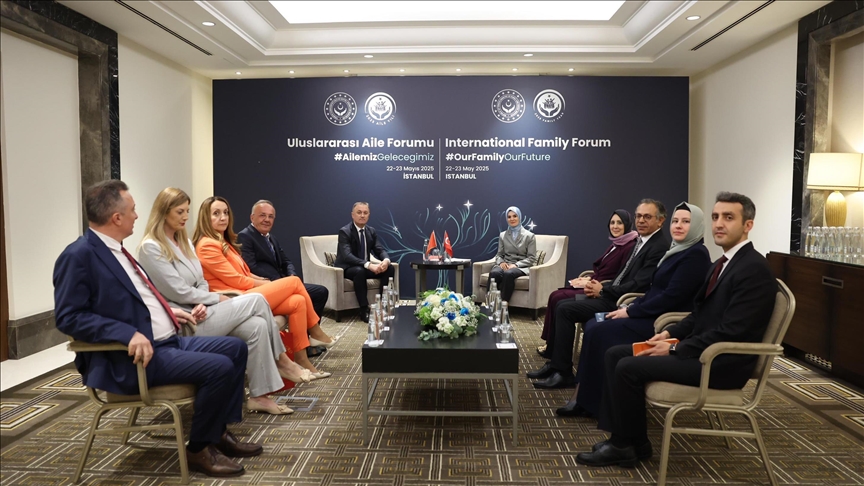 Ministros de 26 países participarán en el Foro Internacional de la Familia en Estambul