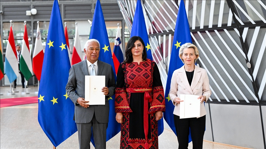 In a first, Palestinian envoy presents letter of mission to European Council, European Commission chiefs