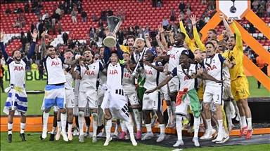 Tottenham edge Manchester United 1-0 to lift Europa League title