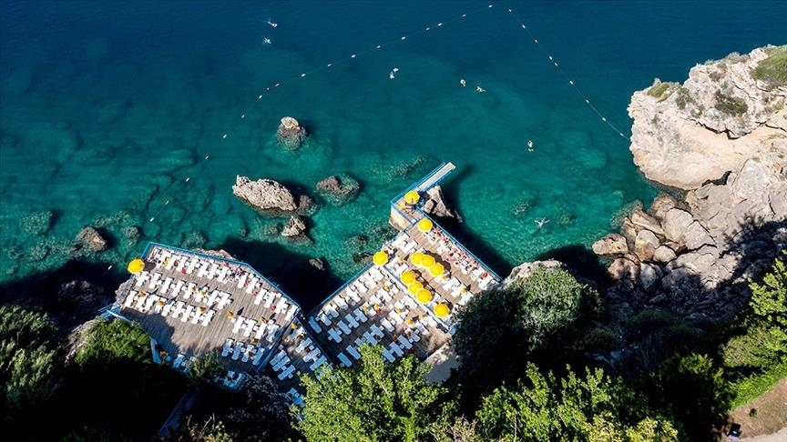 Türkiye attracts 10.59M foreign tourists in January-April