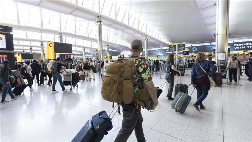 Na aerodromima u SAD-u otkriveni slučajevi nove varijante COVID-19 NB.1.8.1