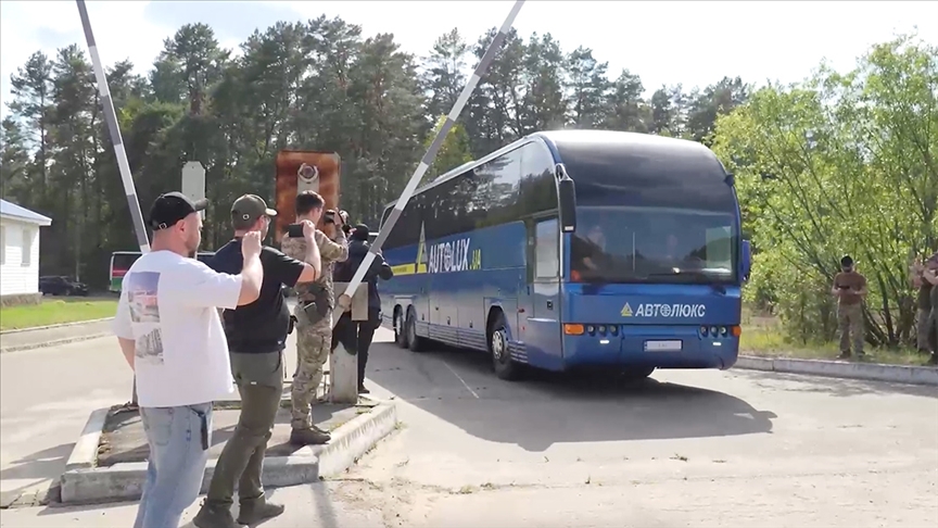 Rusya Savunma Bakanlığı: Ukrayna ile 270 asker ve 120 sivil esir takas edildi