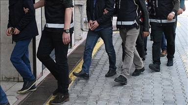 İstanbul merkezli 36 ilde terör örgütü FETÖ'ye yönelik operasyonda 56 zanlı yakalandı
