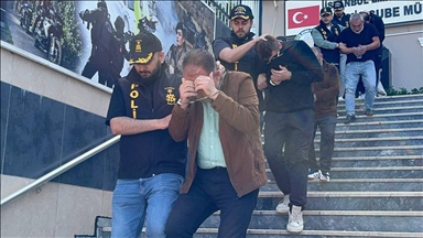 İstanbul'da "change" araçlara eksperde kusursuz raporu çıkartıp satan 9 şüpheli yakalandı
