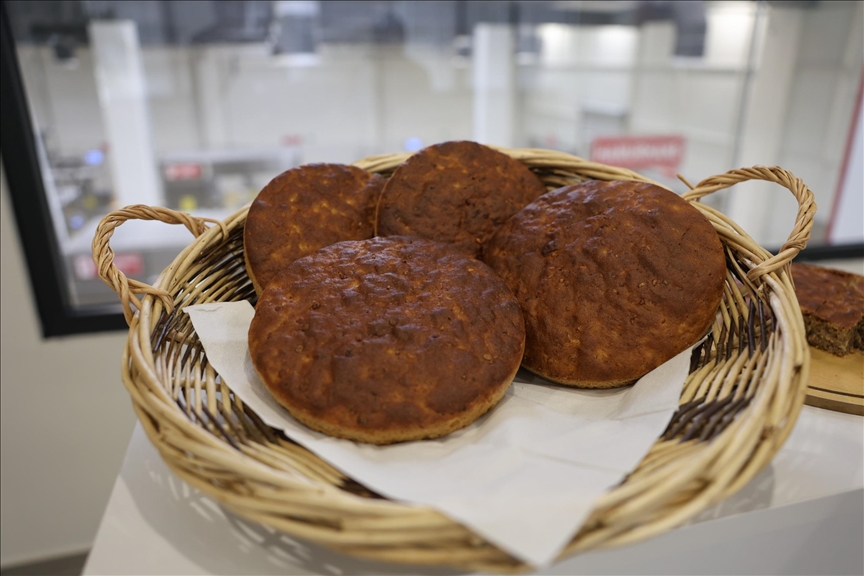 Küllüoba'da bulunan 5 bin yıllık ekmek "bereket getirsin" diye yakılarak gömülmüş