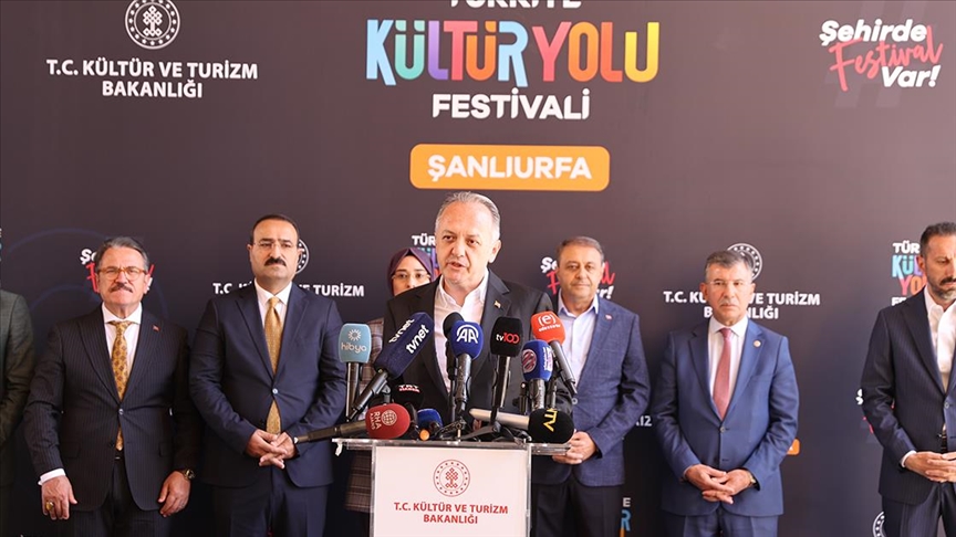 2025 hedefimiz 64 milyar dolarlık bir turizm gelirine ulaşmak