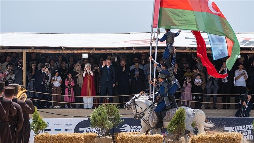 Serokomar Erdogan serdana 7emîn Festîvala Çandê ya Etnosporê kir