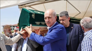 TBMM Başkanı Kurtulmuş, emekli Öğretim Üyesi Prof. Dr. Halis Ayhan'ın cenazesine katıldı