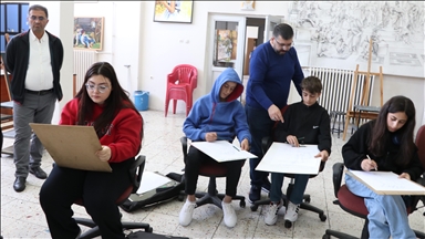 Erzurum'da gönüllü öğretmenler hafta sonunu aileleriyle değil öğrencilerle geçiriyor