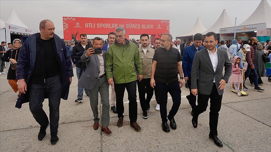 Sağlık Bakanı Memişoğlu: Çocuklar, gençler atalarının sporlarıyla bağlantı kuruyor, geleceğe hazırlanıyorlar
