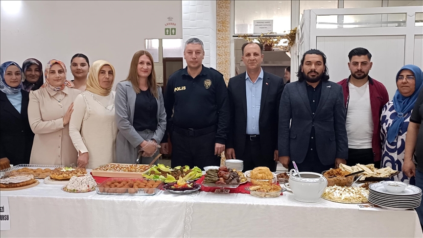 Kars'ta yöresel lezzetlerin ve ürünlerin tanıtımı yapıldı