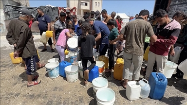 İsrail saldırıları altındaki Gazze'de su krizi devam ediyor