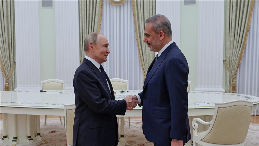 В Москве состоялась встреча президента РФ Владимира Путина с главой МИД Турции Хаканом Фиданом