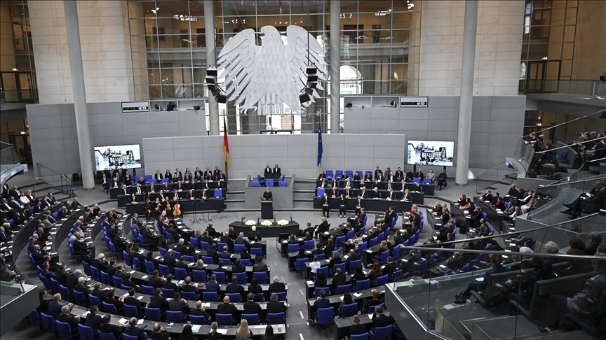German lawmakers call for end to arms exports to Israel