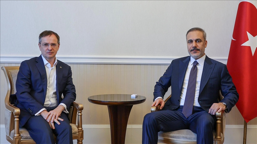 Ministri Fidan takon në Moskë kreun e delegacionit rus për bisedimet e paqes Rusi-Ukrainë