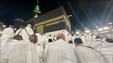 Kabe'de sabah namazı